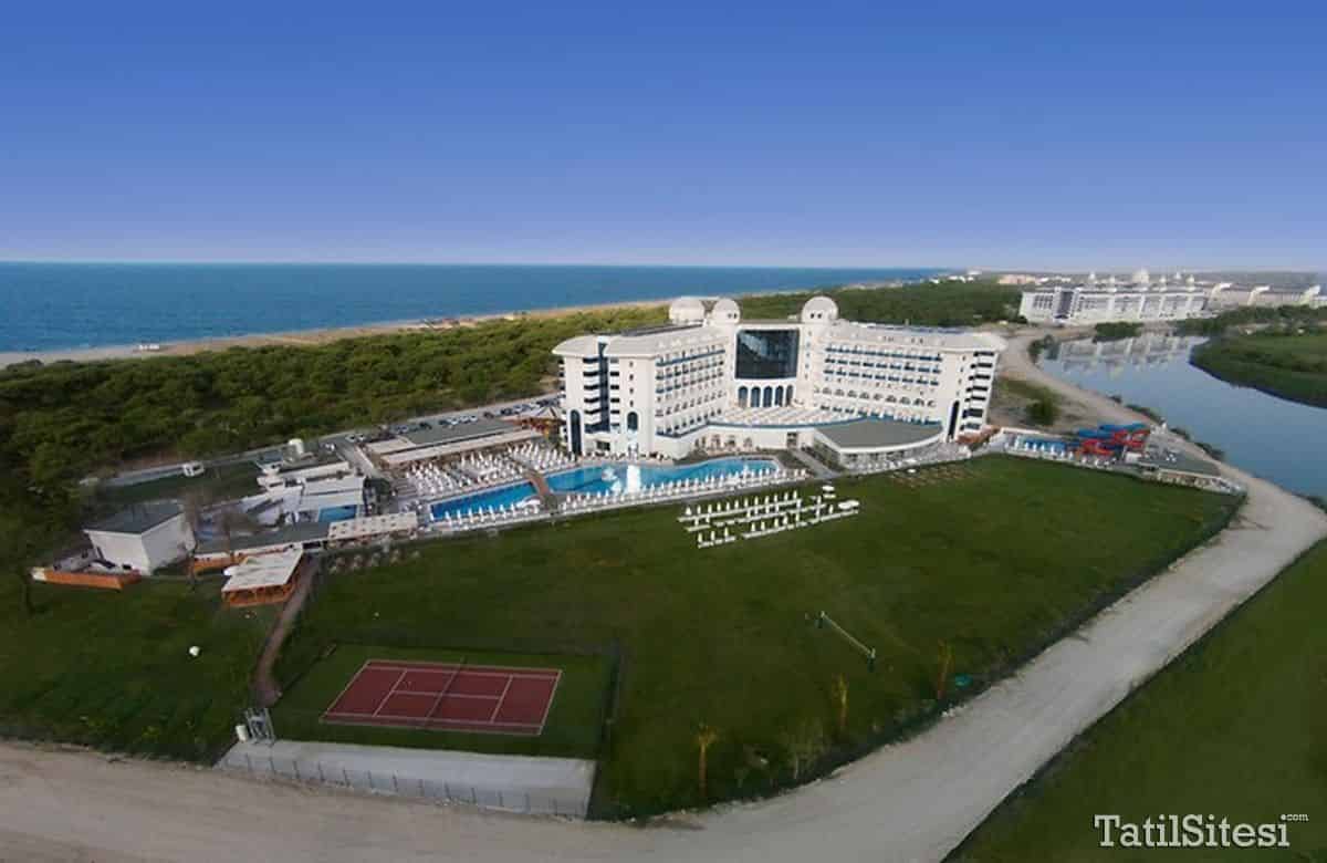 Water Side Resort & Spa